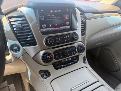Used 2015 GMC Yukon Denali w/ Touring Package AWD/4WD image 19