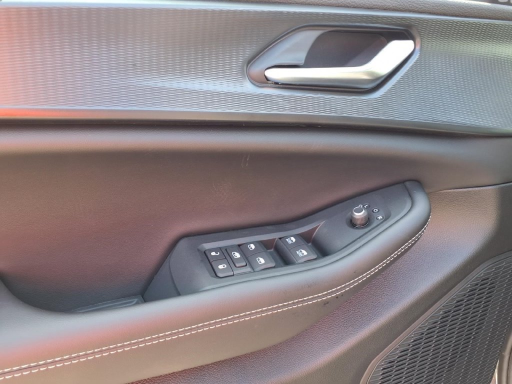 New 2027 Jeep Grand Cherokee Laredo X AWD/4WD image 16