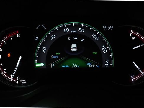 Used 2023 Toyota RAV4 XLE AWD/4WD image 22