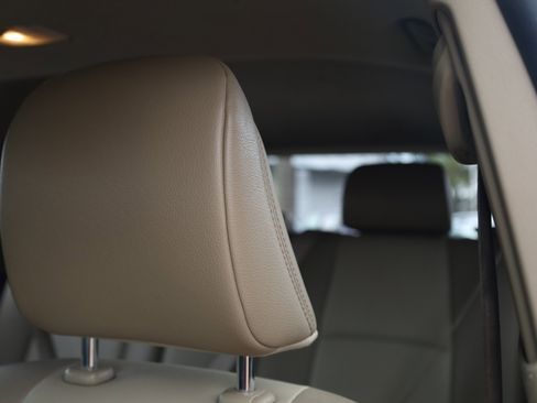 Used 2016 Toyota 4Runner SR5 Premium image 29