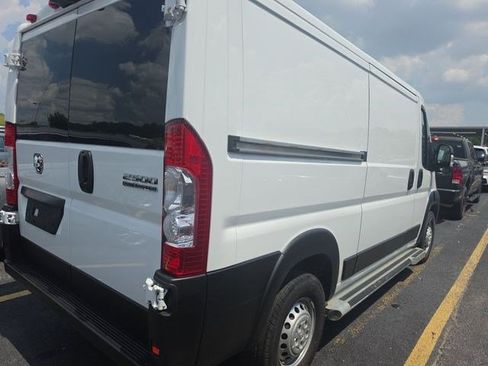 Used 2025 RAM ProMaster 2500 w/ U-Haul Equipment Group FWD image 4
