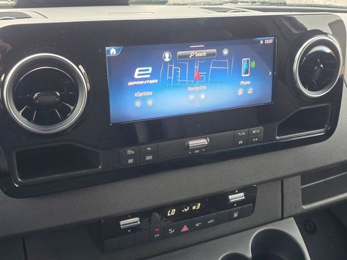 New 2025 Mercedes-Benz eSprinter 170 Cargo image 41