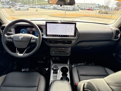 Used 2025 Ford Bronco Sport Big Bend w/ Convenience Package image 16