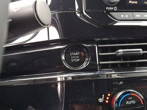 Used 2025 Nissan Pathfinder Rock Creek image 23