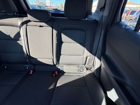 Used 2025 Chevrolet Equinox LT image 35