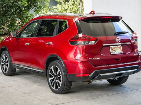 Used 2020 Nissan Rogue SL w/ Premium Package AWD/4WD image 4