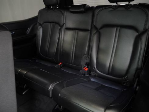 Certified 2023 Jeep Wagoneer 4WD w/ Premium Group I image 23