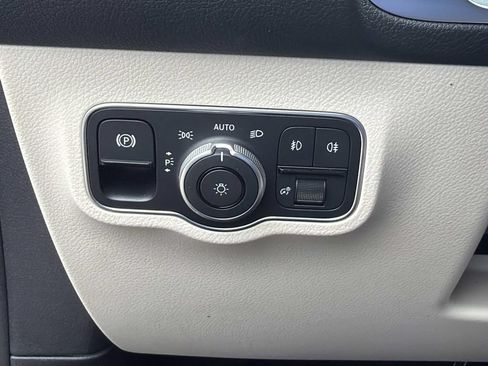 Used 2026 Mercedes-Benz GLB 250 image 21