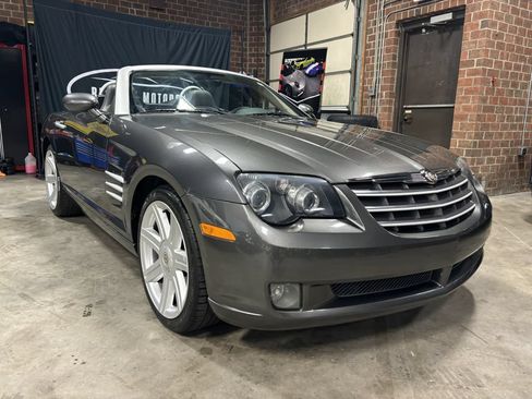 Used 2005 Chrysler Crossfire Limited RWD image 17