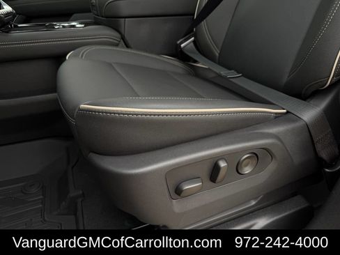 New 2026 GMC Yukon XL Elevation w/ Elevation Premium Package AWD/4WD image 24