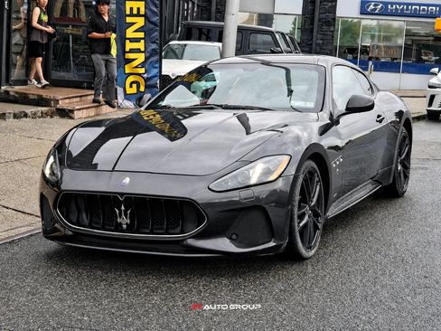 Used 2018 Maserati GranTurismo Sport RWD image 4