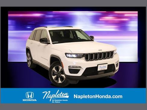 Used 2023 Jeep Grand Cherokee 4WD 4xe image 1