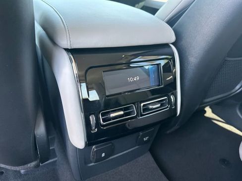 New 2026 Lincoln Aviator AWD w/ Jet Appearance Package image 23