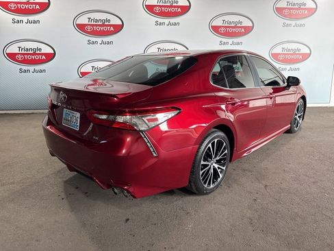 Used 2018 Toyota Camry SE FWD image 4