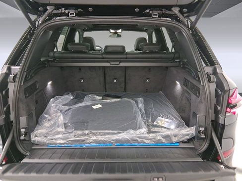 New 2026 BMW X5 xDrive50e w/ M Sport Package image 29