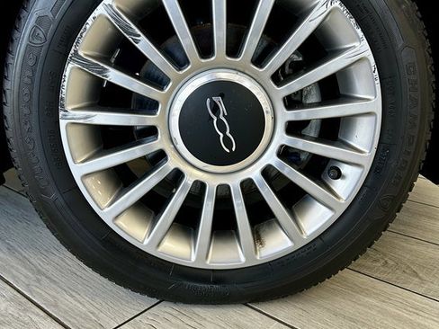 Used 2012 FIAT 500 Lounge FWD image 18