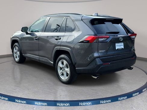 Used 2021 Toyota RAV4 XLE w/ Carpet Mat Package (TMS) AWD/4WD image 8