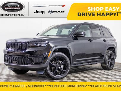 Used 2025 Jeep Grand Cherokee Altitude