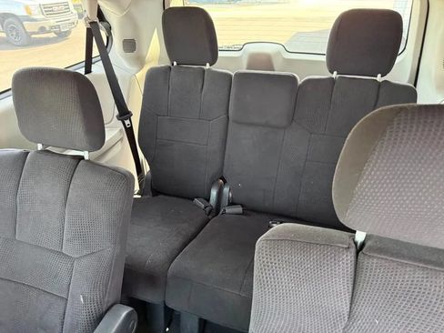 Used 2013 Dodge Grand Caravan SE FWD image 15