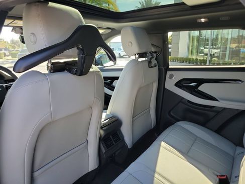 New 2026 Land Rover Range Rover Evoque S AWD/4WD image 17