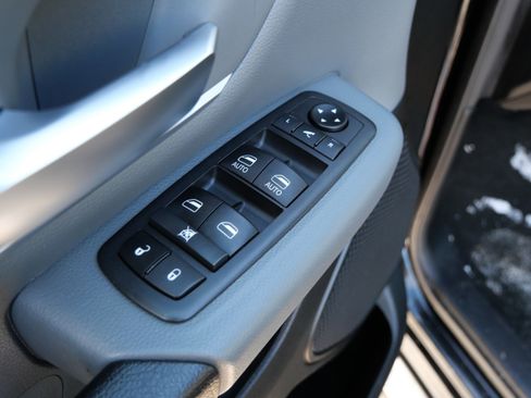 Used 2021 RAM 1500 Big Horn image 22