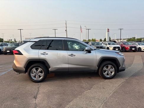 Used 2025 Toyota RAV4 XLE w/ Convenience Package AWD/4WD image 4