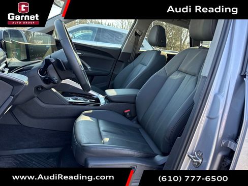 Used 2025 Audi Q5 Premium w/ Convenience Package image 10