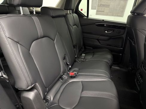 New 2025 Honda Pilot EX-L image 23