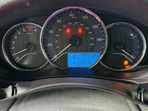 Used 2015 Toyota Corolla LE FWD image 13