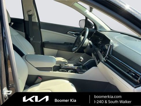 Certified 2024 Kia Sportage EX FWD image 11