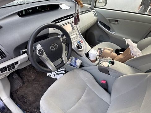 Used 2013 Toyota Prius Two image 9