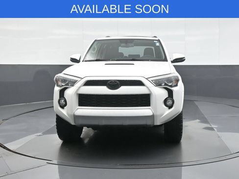 Used 2019 Toyota 4Runner TRD Off-Road Premium AWD/4WD image 2