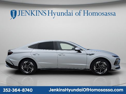 New 2026 Hyundai Sonata SEL FWD image 3
