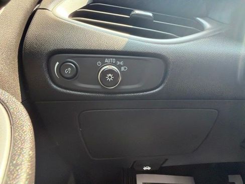 Used 2024 Chevrolet Malibu LT FWD image 27