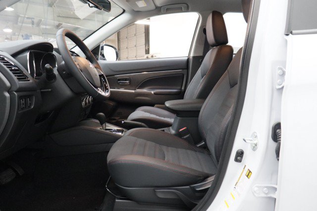 New 2026 Mitsubishi Outlander Sport SE AWD/4WD image 6