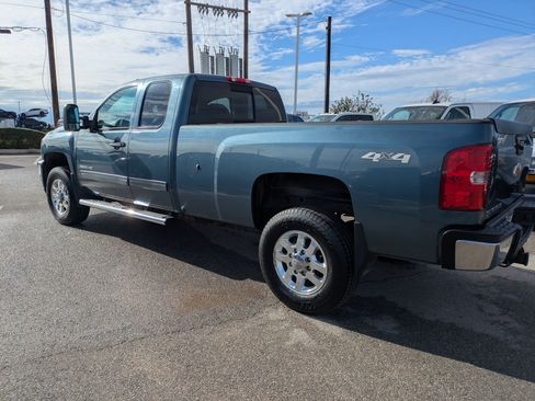 Used 2013 Chevrolet Silverado 2500 LTZ w/ LTZ Plus Package image 6