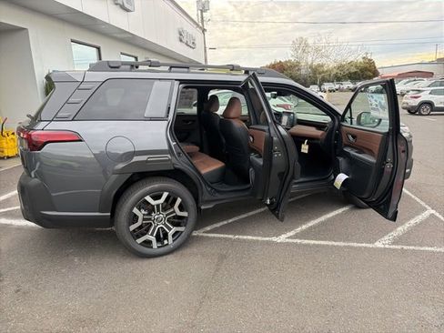 New 2026 Subaru Outback Touring XT AWD/4WD image 10