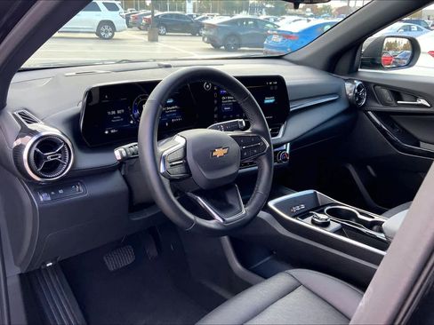 Certified 2026 Chevrolet Equinox LT w/ Convenience Package II image 17