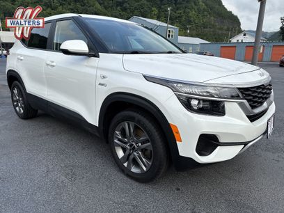 Used 2023 Kia Seltos LX