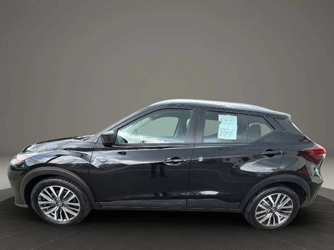 Used 2021 Nissan Kicks SV FWD image 8