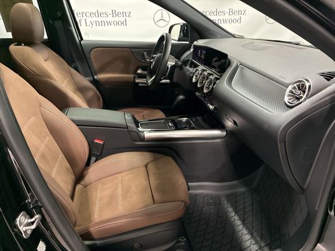Used 2025 Mercedes-Benz GLA 250 4MATIC image 27