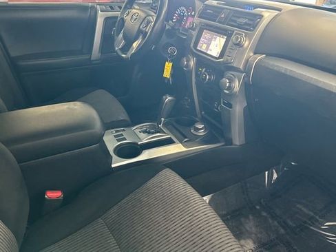Used 2014 Toyota 4Runner SR5 image 18