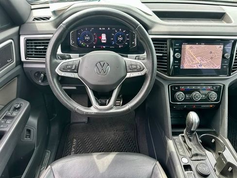 Used 2023 Volkswagen Atlas Cross Sport SEL Premium R-Line AWD/4WD image 16