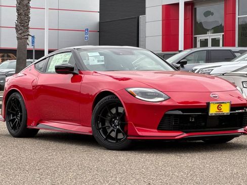 New 2025 Nissan Z NISMO w/ Floor Mat Package image 2