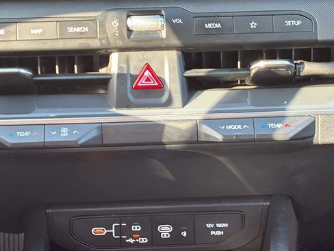 Used 2025 Kia K4 EX FWD image 30