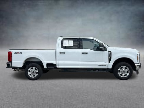 Used 2025 Ford F250 XLT AWD/4WD image 4