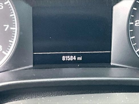Used 2018 GMC Acadia SLE AWD/4WD image 19