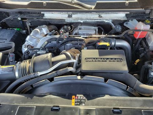 Used 2020 Chevrolet Silverado 2500 High Country w/ Z71 Off-Road Package image 10