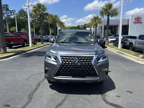 Used 2023 Lexus GX 460 Premium w/ Premium Package AWD/4WD image 3