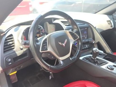 Used 2016 Chevrolet Corvette Stingray Coupe RWD image 5
